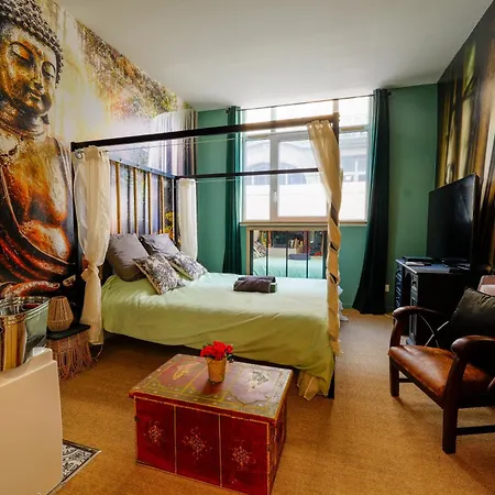 50 Nuances Nirvana - à Appartement